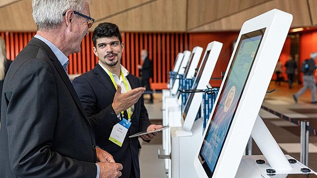 CrowdComms-1200x800px-CAREERS-2_26